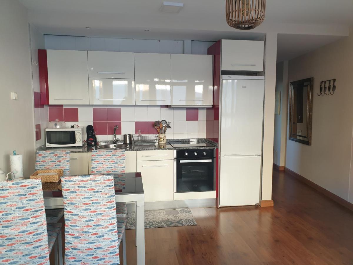 Apartamento Cine Colon 2 Ribadeo Ngoại thất bức ảnh