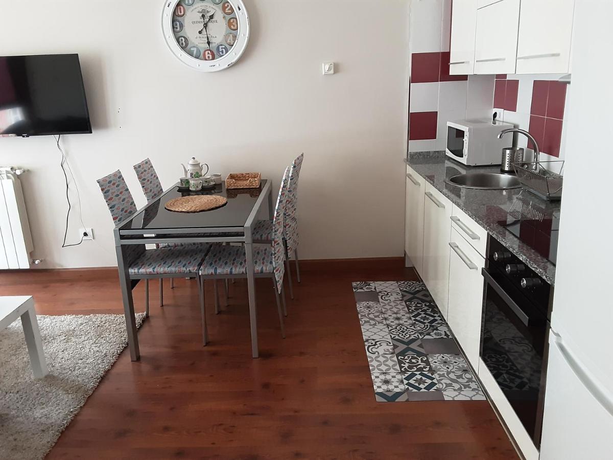 Apartamento Cine Colon 2 Ribadeo Ngoại thất bức ảnh
