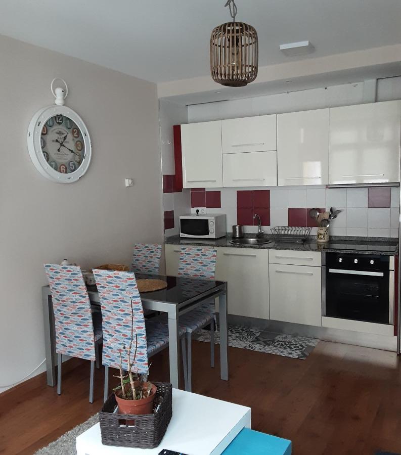 Apartamento Cine Colon 2 Ribadeo Ngoại thất bức ảnh
